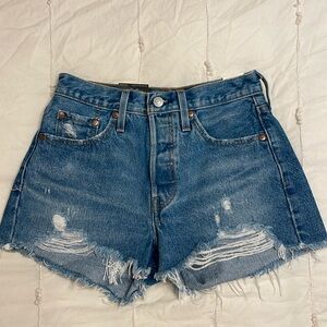 Levi’s Women’s 501 Shorts - 25